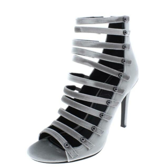 KENDALL + kylie Silver Velvet Giaa 2 Bootie - Picture 1 of 12